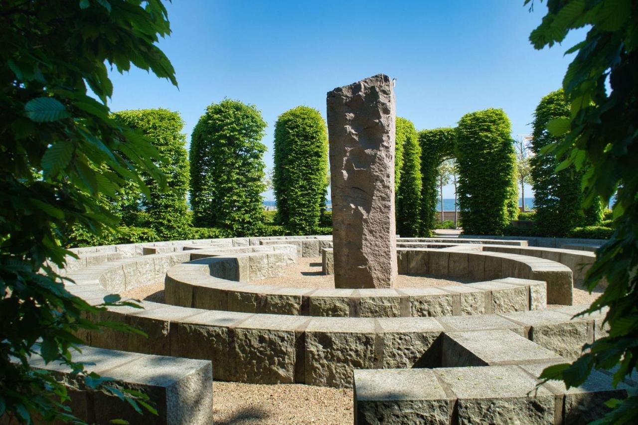 Zentral Aber Ruhig, Terrasse Mit Viel Gruen - Strandnahes Ferienhaus Luki Goehren  Exterior photo