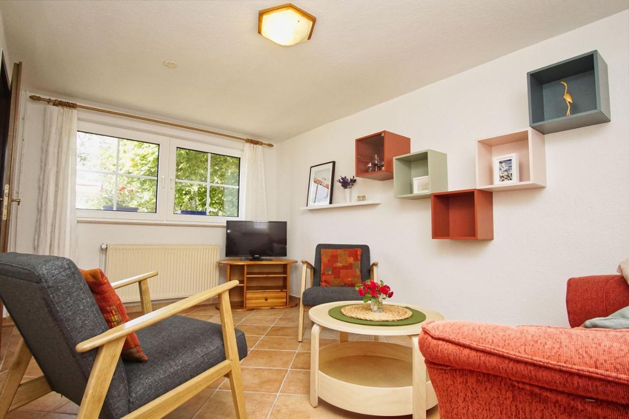 Zentral Aber Ruhig, Terrasse Mit Viel Gruen - Strandnahes Ferienhaus Luki Goehren  Exterior photo